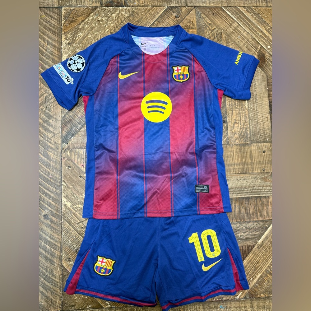 New Barcelona FC set for kids Lamine Yamal #10 - Picture 2 of 2